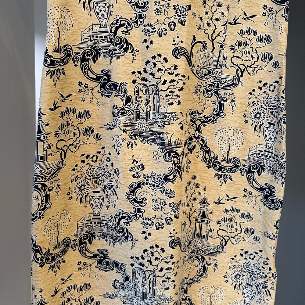 Talbots 100% Silk Ofiental Pattern Neutral Knee Length Dress Sz 10 Office - Picture 4 of 8